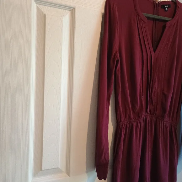 Very J Burgundy Romper M Long Sleeve Zip‎ Back Pockets Pleated Rayon Playsuit - Picture 6 of 14